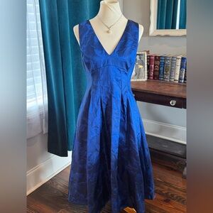 Feminine Royal Blue V-Neck Midi Dress WITH POCKETS